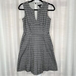 J. Crew Black White Contrast Eyelet Sleeveless V-Neck Fit & Flare Dress Size 2